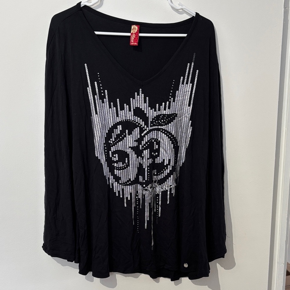 Apple Bottoms Black Sequin Graphic Long Sleeve Top